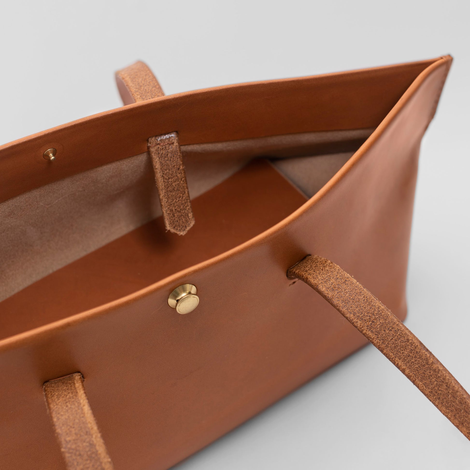 BAG8 - LEATHERCRAFT